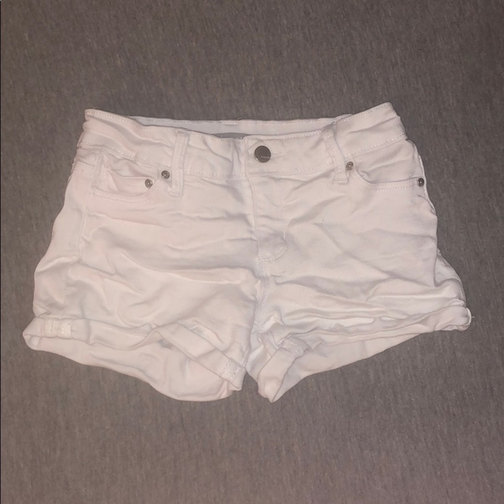 Tractr white jean shorts